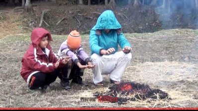 আগুনের তাপে উষ্ণতার সন্ধান