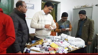 আখাউড়া স্থলবন্দরে আটক মালামাল 