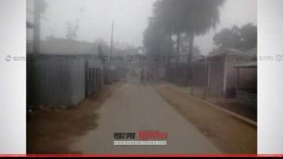 তীব্র শীতে রাস্তায় লোকজনের উপস্থিতি কম