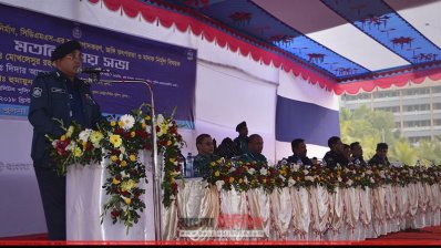 বক্তব্য রাখছেন মোখলেসুর রহমান