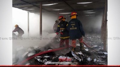 মানিকগঞ্জে পাঠ্যপুস্তক ছাপা কারখানায় আগুন 