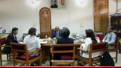 জাতিসংঘের দূতকে রোহিঙ্গা ইস্যুর বিস্তারিত জানালেন কক্সবাজার জেলা প্রশাসক