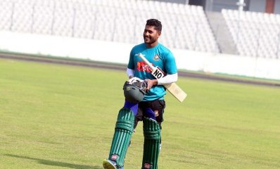 দলে ফিরলেন ইমরুল কায়েস