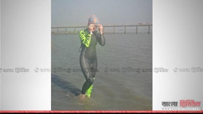 এই সেই ব্রিটিশ সাঁতারু 