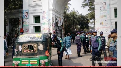 হাইকোর্টের নিরাপত্তায় বাড়তি পুলিশি প্রহরা