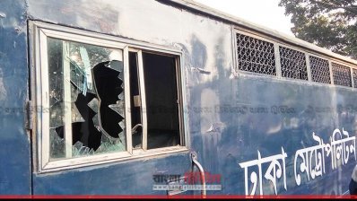 প্রিজন ভ্যানে হামলা