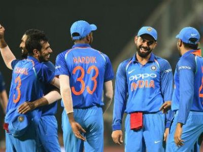 টেস্টের পর ওয়ানডেতে দারুণ শুরু ভারতের।