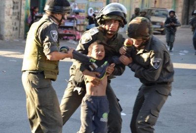 ফিলিস্তিনি শিশুটিকে আটক করেছে ইসরায়েল