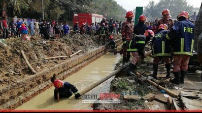 শাহজালালে দেয়াল ধসের ঘটনায় উদ্ধার কাজ চলছে