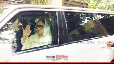 ঢাকা থেকে সিলেটের পথে খালেদা জিয়া, সোমবার সকালের ছবি