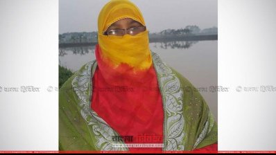 আটক ঝিনাইদহের কোটচাঁদপুর উপজেলা পরিষদের ভারপ্রাপ্ত চেয়ারম্যান নাজমা খাতুন