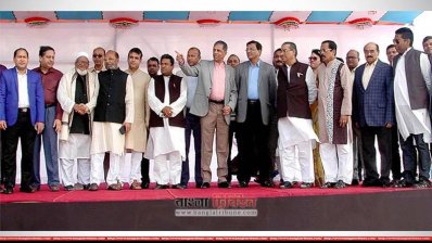 বরিশালে প্রধানমন্ত্রীর জনসভাস্থল পরিদর্শন করেন আওয়ামী লীগ নেতারা
