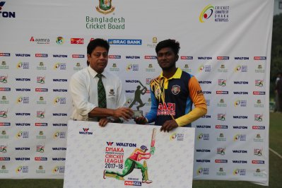 গাজী গ্রুপের হয়ে ম্যাচসেরা হন অনিক