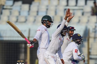 শুরুতেই ফিরে গেছেন তামিম