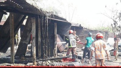 দামুড়হুদা কার্পাসডাঙ্গা আবাসনে বৈদ্যুতিক শর্ট সার্কিট থেকে আগুন