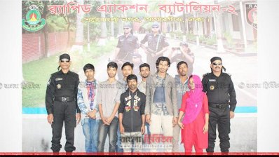 র&zwnj;্যাবের হাতে আটক ছিনতাইকারী দলের সদস্যরা