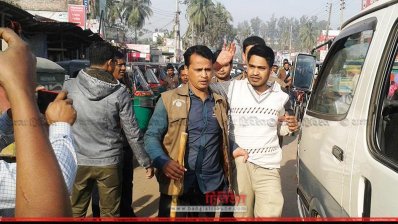 বিএনপির মানববন্ধন থেকে আটক ৬