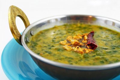 ডাল-পালং শাক  