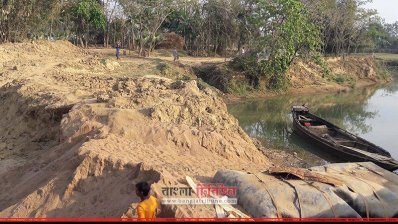 চিলাই নদীতে নির্মাণ করা হচ্ছে রাবার ড্যাম 