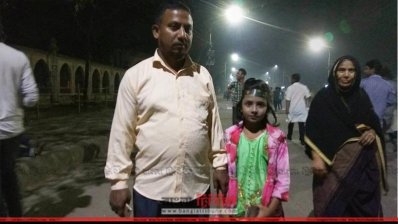 কেন্দ্রীয় শহীদ মিনারে এসেছে শিশুরাও