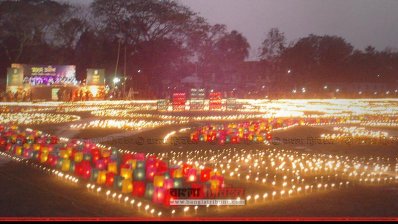 নড়াইলে লাখো প্রদীপ জ্বেলে ভাষা শহীদদের স্মরণ