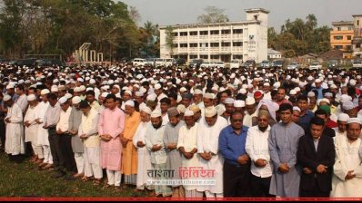 সেতুমন্ত্রীর মায়ের জানাজা