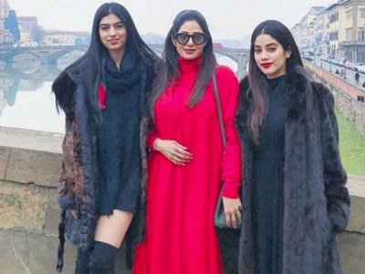 সুইজারল্যান্ডে দুই মেয়েসহ শ্রীদেবী