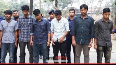 গ্রেফতার ছয় ভুয়া পরীক্ষার্থী