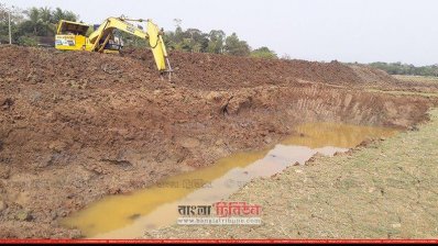 নির্মাণাধীন সুনামগঞ্জের ফসলরক্ষা বাঁধ 