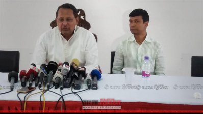 তথ্যমন্ত্রী হাসানুল হক ইনু