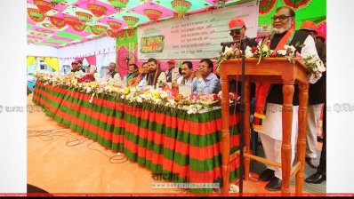 বক্তব্য রাখছেন মুক্তিযোদ্ধা বিষয়ক মন্ত্রী আ. ক. ম মোজাম্মেল হক