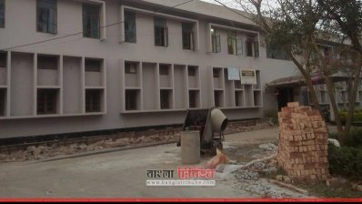 গল্লামারী রেডিও সেন্টারের একতলা ভবন