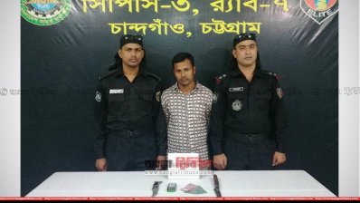 গ্রেফতার ছিনতাইকারী 