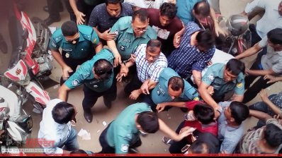 শফিউল বারীসহ অন্যদের আদালতে নেওয়া হচ্ছে