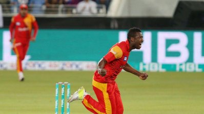 ইনজুরিতে ছিটকে গেছেন আন্দ্রে রাসেল