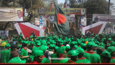 সোহরাওয়ার্দী উদ্যানে আসছেন নেতাকর্মীরা 