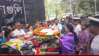 শ্রদ্ধা জানান স্পিকার ড. শিরীন শারমিন চৌধুরী