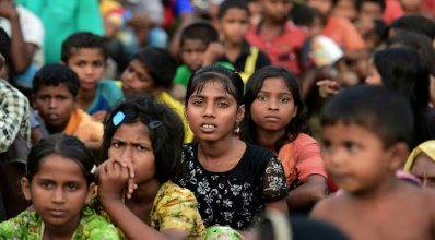 বাবা-মা হারানো রোহিঙ্গা শিশু