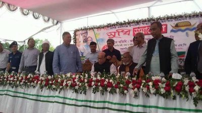কমলগঞ্জ উপজেলা স্বাস্থ্য কমপ্লেক্সের নির্মাণকাজ উদ্বোধন শেষে এক সুধী সমাবেশে স্বাস্থ্যমন্ত্রী মোহাম্মদ নাসিম 