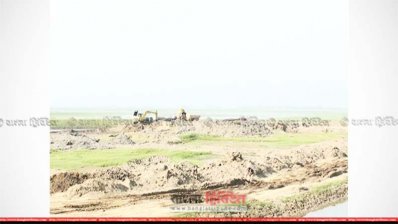 ধীর গতিতে চলছে বাঁধ নির্মাণের কাজ