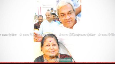 ফেরদৌসী প্রিয়ভাষিণীর সঙ্গে তার মামা নাজিম শাহরিয়ার