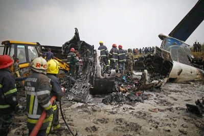 ইউএস বাংলার বিধ্বস্ত বিমান
