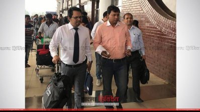 নেপালে যাওয়া মেডিক্যাল টিমের সদস্যরা