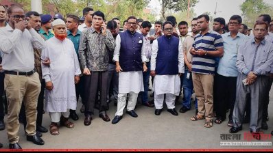 বিমানবন্দরে ওবায়দুল কাদেরসহ অন্যরা