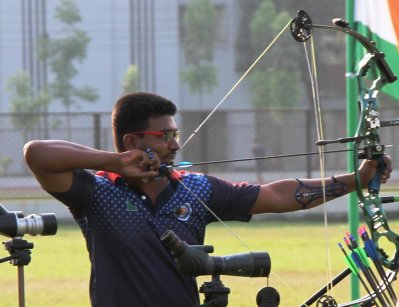 কম্পাউন্ড পুরুষ এককে ব্রোঞ্জ জয়ী মিলন মোল্লা