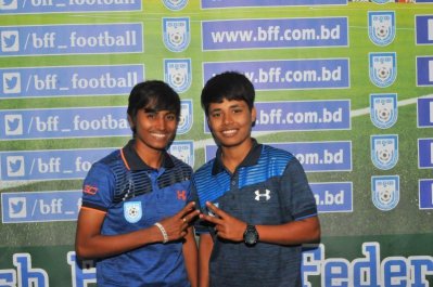 ভারতের লিগে খেলতে সুযোগ পাওয়া সাবিনা ও কৃষ্ণা