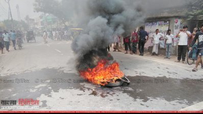 বিক্ষুব্ধ নেতাকর্মীদের সড়ক অবরোধ