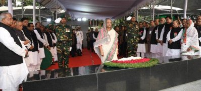 শ্রদ্ধা জানান প্রধানমন্ত্রী, ছবি: ফোকাস বাংলা