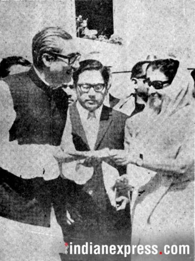 ইন্দিরা গান্ধীর সঙ্গে বঙ্গবন্ধু শেখ মুজিবুর রহমান
