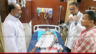 হাসপাতালের বেডে বীরপ্রতীক হামিদুল হক